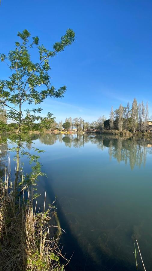 Joli Studio Camargue Lou Rouge Arles Exterior foto
